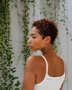 My toxic trait is forgetting to post half the content I get, so here’s me still working my way through the images from Thailand 😅 Happy Monday 🤍 4a Hair Type, My Toxic Trait, Short Natural Curly Hair, 4a Hair, Twa Hairstyles, Tapered Hair, Short Sassy Hair, Super Short Hair