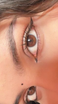 Eyeliner Aesthetic Pictures, How To Take Eye Pictures Photography, Eyeliner Indian Eyes, Indian Eyeliner Look, Desi Eyeliner, Girls Eyes Aesthetic, Eye Photo Ideas Aesthetic, Eyes Photography Aesthetic, Eye Pics Aesthetic