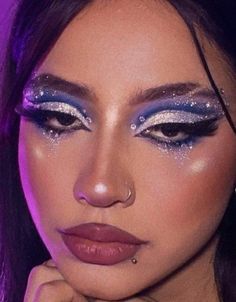 Makeup With Colored Lashes, Big Eyeshadow Looks, Elegant Blue Eyeshadow Looks, Water Eye Makeup, Siren Aesthetic Makeup, Eyeshadow On Brown Eyes, Euphoria Aesthetic Makeup, Rave Makeup Looks, Extravagant Makeup Looks