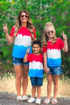 Mom & Kid - Patriotic Firecracker Ombre Top - Sparkle In Pink Children Church, July Outfits, Sparkle In Pink, Ombre Top, Tie Dye Crafts, 4th Of July Outfits, Tie Dye Shirts, Weather Wear, Mommy And Me Outfits