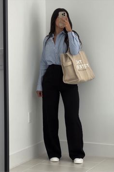 Elegantes Outfit Damen, Smart Casual Work Outfit, Casual Work Outfits Women, Mode Zara, Office Casual Outfit, Professional Outfits Women, Stylish Work Attire, Business Casual Outfits For Work, Elegante Casual