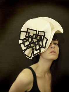 Millinery Hat Boutique, White Headpiece, Hats Ideas, Black Felt Hat, Isabella Blow, Mad Hat, Fancy Hats, Millinery Hats