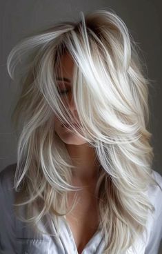 Perfect Blonde Hair, Icy Blonde Hair, Blonde Hair Inspiration, Blonde Hair With Highlights, Platinum Blonde Hair, Hairdo For Long Hair, Haircuts For Long Hair