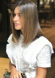 Lob Haircut Straight, Haircuts For Medium Length Hair, Bangs With Medium Hair, Brown Hair With Blonde Highlights, Lob Haircut, Shoulder Length Hair Cuts, Haircut And Color, Brown Blonde Hair, Medium Hair Cuts