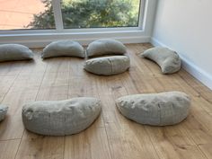 the floor is made up of pillows on top of each other, and there are no cushions