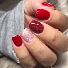 Christmas Nail Dip Powder, Red Dip Powder Nails Design, February Dip Nails Ideas, Sns Christmas Nails, Christmas Powder Dipped Nails, Christmas Nails Gnome, Sns Christmas Nails Ideas, Dip Powder Nails Christmas, Valentines Day Dip Nails