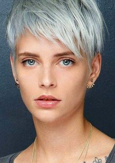 Blond Pixie, Pixie Haircut Styles, Haircut Styles For Women, Choppy Hair, Long Pixie