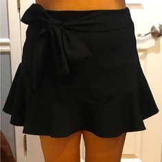 Removed Tags But Never Worn Since It Was The Wrong Size. Beautiful Ruffle Detail. Measures 15 Inches Long And Waist Is 17 Inches. Side Zipper. Questions? Leave A Comment Below! Mid Rise Skirt, Never Wrong, Zara Skirts, Zara Basic, Bow Detail, Side Zipper, Mid Rise, Womens Skirt, Zara