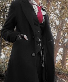 Victorian Era Mens Fashion Aesthetic, Gothic Suit Aesthetic, Gothic Suit Women, Bsdcore Outfits, Suit Aesthetic Mens, Bsd Core Outfit, Detective Outfit Female, Oppenheimer Outfit, Pretty Suits