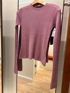 Brazeau Tricot - All thumbs cashmere sweater in rosewood Perfect Sweater, Cotton Citizen, Cami Nyc, Dressy Pants, Cotton Hoodie, Thumb Holes, Casual Denim, Ulla Johnson, Cashmere Sweater