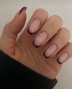 Maroon Tip Nails Square, Short Nails Ideas Maroon, Nails That Match Maroon Dress, French Nails Burgundy Tips, Maroon French Tip Nails Acrylic Square, Plum Tip Nails, Most Classy Nails, Short Gel Nails Maroon, Maroon Nail Tips