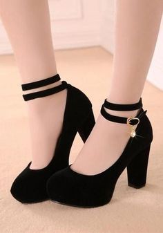 Kasut Tumit Tinggi, Cute Shoes Heels, High Heels Boots, Casual High Heels, Video Tiktok, Kawaii Shoes, Fancy Shoes, Girly Shoes, Photography Lifestyle