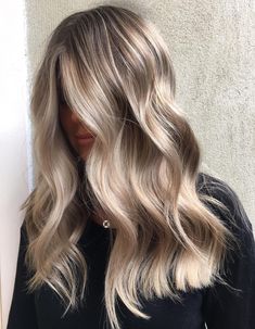 Blonde Hair Looks, Brown Blonde Hair, Good Hair Day, Blonde Balayage, Medium Length Hair Cuts, Blonde Hair Color, Blonde Highlights, Gorgeous Hair