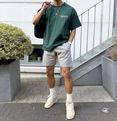 Men Sweatshorts Outfits, Tshirt With Shorts Outfits Men, Shorts Tshirt Outfit Men, Mens Simple Summer Outfits, Male Shorts Outfits Aesthetic, Shorts And Crew Neck Outfit Men, Male Summer Outfits Casual, Vancouver Mens Fashion, Guys Shorts Outfit Aesthetic