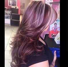 Berry Hair Color With Highlights, Chunky Front Layers, Calico Copper Hair, Purple And Auburn Hair, 2000s Hairdye, Purple Hair Blonde Highlights, Brown Hair With Pink And Blonde Highlights, Purple Blonde And Brown Hair, Unique Hair Dye Ideas For Black Hair