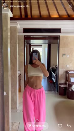 Home Fits, Classy Skirts, Outfits Lazy, Gigi Hadid Outfits, Ootd Women, Back To School Fits, Loungewear Outfits, Chill Outfits, Lazy Day Outfits