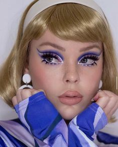 Retro Makeup Looks, Look Disco, Disco Makeup, Vintage Makeup Looks, 60s Makeup, 70s Makeup, Drag Make-up, Retro Makeup, Rave Makeup