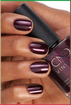 Chrome nails using highlighter Plum Chrome Nails, Shades Of Purple Nails, Plum Nails, Chrome Nails Designs, Nagel Tips, Cute Gel Nails, Fall Nail Colors, Dipped Nails, Fancy Nails