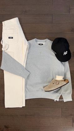 Sandwich Method Outfit, Ny Cap, Beige Cargo Pants, Mens Smart Casual Outfits, Beige Cargo, Classy Outfits Men, Everyday Casual Outfits, Smart Casual Men