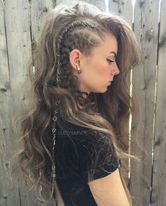 Homecoming Hair, Hairstyles For Medium Length Hair, Mötley Crüe, Medium Length Hair, Hoco Hair