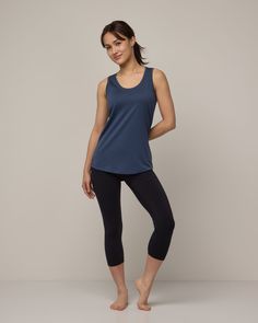 Moisture-wicking Midweight Leggings For Yoga, Yoga Leggings With Moisture-wicking Midweight Fabric, Midweight Casual Workout Leggings, Athleisure Activewear For Pilates With Thumbholes, 4-way Stretch Capri Yoga Pants For Pilates, Midweight Go-dry Yoga Pants, Midweight Activewear With Thumbholes For Workout, Midweight Go-dry Leggings For Workout, Athleisure Yoga Compression Capris