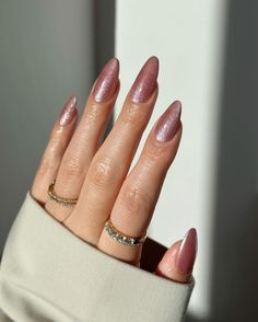 Dayanna I. Sapiens on Instagram: “Bring it back pt. 2!!! 🫶🏻 is now available!! These beautiful shades are back at @cirquecolors for a limited time!! ✨Halo: a taupe brown m…” Chrome Nail Polish, Gel Manicure At Home, Red Carpet Manicure, Christmas Nails Acrylic