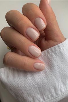 Ongles Beiges, Plain Nails, Short Gel Nails, Bride Nails, Dipped Nails, Manicure Y Pedicure