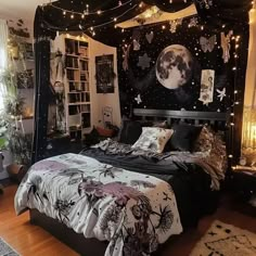 Goth Bedroom Ideas, Whimsy Goth Bedroom, 90s Witch, Goth Bedroom, Decorate For Halloween, Dream Bedroom Inspiration, Whimsy Goth, Dark Home Decor, Gothic Romance