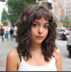 Proof That Curly Hair Girls Can Wear Bangs Too Long Bob With Curls, Long Curly Bob, Wavy Bangs, Lob Haircut, Curly Girl Hairstyles, Curly Hair With Bangs, Curly Bob Hairstyles, Short Curly Hair