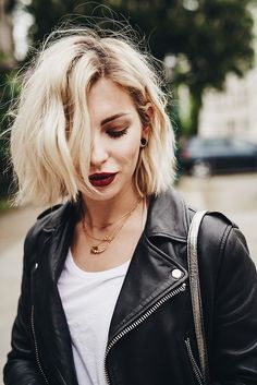 Dunner Wordend Haar, Corte Bob, Blonde Haircuts, Top Hairstyles, Hair 2018, Short Hairstyle, French Chic