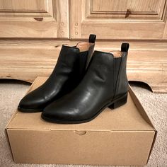 Two Pair Of New/Nearly New Chelsea Boots. Brown Are Brand New, Never Worn, Box Included. Black Were Worn Once To Try On, No Damage Or Signs Of Wear; No Box. These Are Faux Leather, With A Block Heel And Gorgeous Almond Toe. Chelsea Boots Brown, Leather Chelsea Boots, Boots Brown, Try On, Chelsea Boots, Block Heels, Bootie Boots, Black And Brown, Chelsea