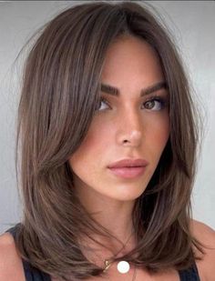 Low Lights For Blonde Hair, Free Hairstyle, Hair Styles Ideas, Haircut 2024, Hairstyles For Teens, Brown Hair Inspo, Layered Haircuts For Medium Hair, Styles Ideas, Messy Short Hair