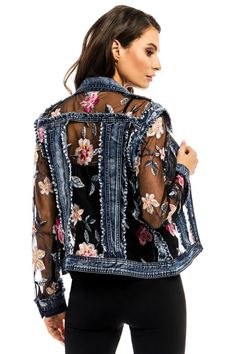 Crushing Floral Denim Jacket – Cotton Patch Boutique Restyle Clothes, Floral Denim Jacket, Denim Jacket Embroidery, Upcycled Jackets, Denim Crafts Diy, Diy Clothes Refashion, Denim Embroidery, Denim Ideas