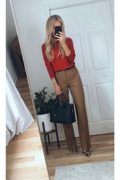 Fall Office Outfits For Women 2022, Red Sweater Work Outfit, Women’s Business Outfit Ideas, Business Sweater Outfits, Light Brown Pants Outfit For Work, Womens Fall Work Outfits, Warm Professional Outfit, Work Fashion 2022, Med School Interview Outfit Women