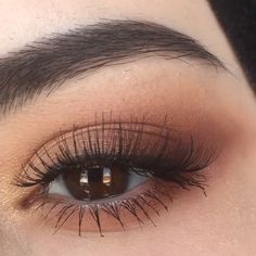 makeuplooks makeupinspiration eyemakeupideas smokeyeyemakeup makeupvideos makeuptutorial makeuptricks naturalmakeup Video Makeup, Gene False, Bridal Eye Makeup, Make Up Videos, Makeup Hacks