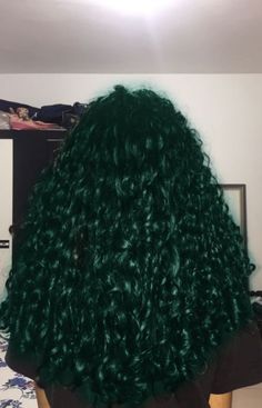 Dark Green Hair Color Black Women, Green Curly Hair Black Women, Dyed Curly Hair Green, Dark Green Dyed Hair, Dark Green Hair Black Women