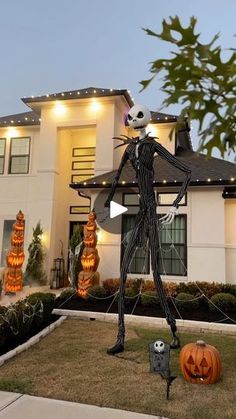 #homedecor, #interiordesign, #officeinterior, #officedesigns, #homedesign, #decor inspiration ,#homeinterior ,#earthydecor ,#christmasroom ,#kitchendecor ,#kid's room ,#halloweendecor Outdoor Halloween Decor, Christmas And Halloween, Last Halloween, Scary Stuff, Happy October, The Nightmare Before Christmas, The Nightmare, Outdoor Halloween