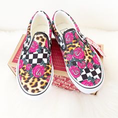 Vans Classic Slip-On Rose Animal Check Print Brand New With Box (Box Missing Lid) Women Size 6.5 Roses Print / Animal Print / Checkered Print Super Cute Excellent Brand New Condition Pink Floral Print Sneakers For Summer, Pink Floral Print Slip-on Sneakers, Pink Vans Sneakers, Plus Size Western Wear, Vans Hightop, Baby Blue Shoes, Black Slip On Vans, Blue Shoes Women, Red Checkered Vans