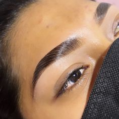 Laminate Brows, Straight Brows