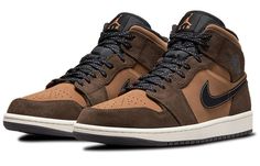 Besides the earth brown color scheme, the pair embraces a trail-inspired style by also incorporating reflective dots on the laces and accents on the heel. SKU: DC7294-200 Release Date: 26 Nov 2021 Color: Dark Chocolate/Archaeo Brown/Black/Crimson Bliss (AJ1/SNKR/Retro/Men's/Mid Top/Basketball/Wear-resistant) Brown Suede Sneakers With Laces, Brown Sports Sneakers With Speckled Midsole, Brown Suede Sneakers For Outdoor, Brown Suede Outdoor Sneakers, Brown Mid-top Sneakers With Speckled Midsole, Brown Perforated Sneakers For Streetwear, Brown High-top Sneakers With Perforations, Nike Jordan 1 Mid, Chocolate Men