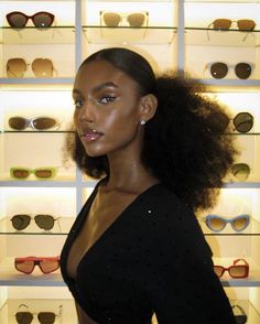 Sydney J Harper, Femininity Aesthetic, Classy Hairstyles, Afro Hairstyles, Black Girls Hairstyles, Aesthetic Hair, Black Women Hairstyles, Pretty Hairstyles