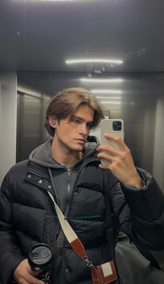 Jawline Men, Roman Hair, Boys Aesthetic Outfits, Undercut Hair Designs, Brown Hair Boy, Mens Trendy Outfits, Corte De Cabelo Masculino, Boy Photography Poses, Boys Haircuts