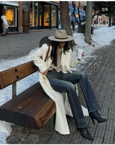 Mantel Outfit, Kelsey Merritt, Mountain Outfit, Nashville Outfits, Western Outfits Women