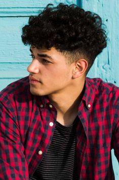 Mens Haircut Long On Top Curly, Curly Hairstyles For Men, Curly Undercut, Men Haircut Curly Hair, Medium Curly, Cute Curly Hairstyles, Medium Curly Hair Styles