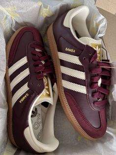 Shoe Inspo Sneakers, Samba Sneakers, Working Shoes, Girly Shoes, Adidas Outfit, Aesthetic Shoes