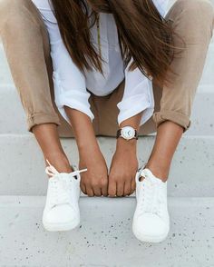 Style Casual Chic, Inspiration Mode, Tennis Shoes, Look Fashion, Spring Summer Fashion, Half Sleeves