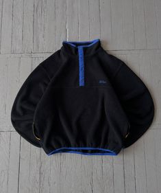 FOLLOW MY SHOP TO CHECK DAILY UPDATES & PRICE DROPS Vintage L. L. Bean Snap T Fleece Pullover Jacket in Black Long sleeved pullover fleece jacket in 80's retro outdoor and gorpcore style. 1/4 snap button closure  Size M P2P - 23'' Length - 22'' Jacket is in very good pre-owned condition. Please check pictures for more information on the product Shipping options: - standard shipping in 7-15 days - priority in 3-5 business days (price will be more)   Check out my other items & follow - new arrivals every week! If you have any questions regarding the item, shipping - feel free to contact any time. All items are genuine. Customer satisfaction is our priority! Gorpcore Fleece, My Kind Of Love, Pullover Fleece, Outdoor Jacket, Pullover Jacket, L L Bean, Style Retro, Fleece Jacket, Snap Button