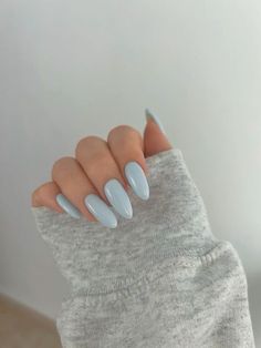 Winter Nails Ice Blue, Light Blue And Gray Nails, Cloud Blue Nails, Garba Nails, Light Blue Nails Winter, Winter Nails Blue And White, Icy Blue Nails Winter, Blue Nails With Chrome, Ice Blue Nails Winter