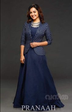 Jacket Style Dresses Indian Long, Long Blouse Designs, Long Gown Design, Jacket Blouse, Long Kurti Designs, Long Dress Design, Fancy Dresses Long, Trendy Dress Outfits, Beautiful Dress Designs