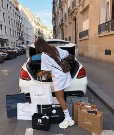 Boujee Lifestyle, Stile Kylie Jenner, Luxury Lifestyle Fashion, Life Vision Board, Rich Girl Aesthetic, Rich Girl Lifestyle, Rich Lifestyle, Luxury Lifestyle Dreams, Luxe Life